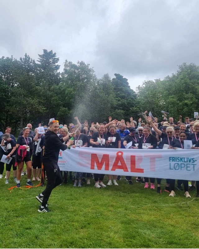 Bilde av feiring av fullført løpekurs