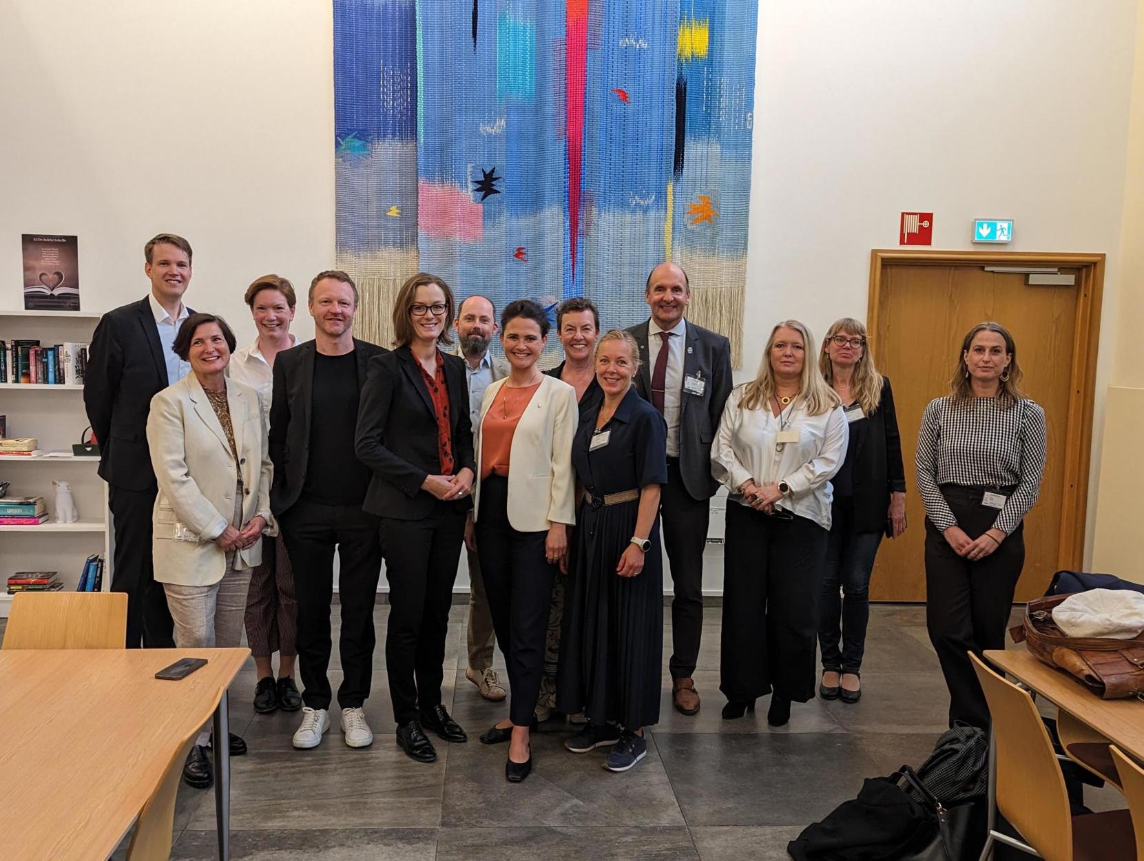 Samlet delegasjon hos Kulturministeren.