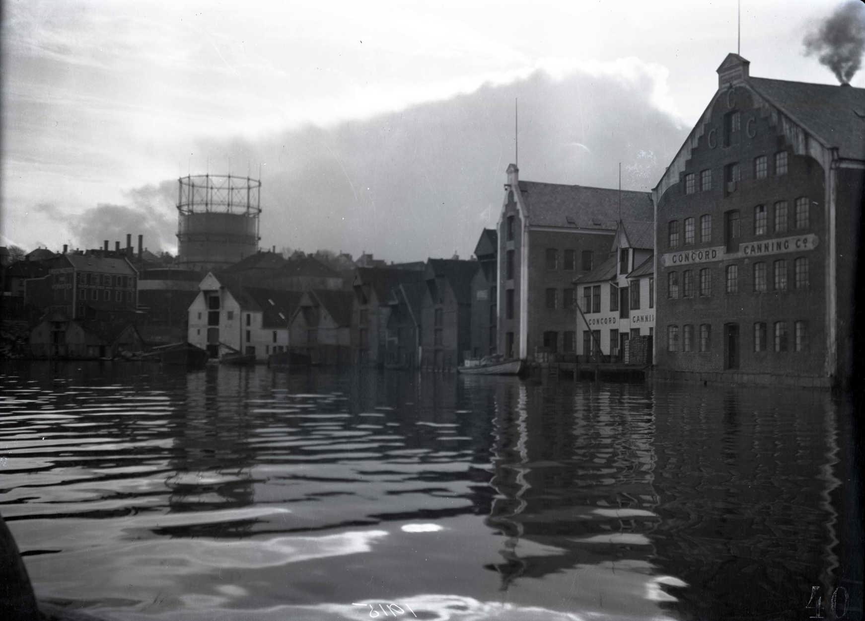Hermetikkfabrikker ved sjøen