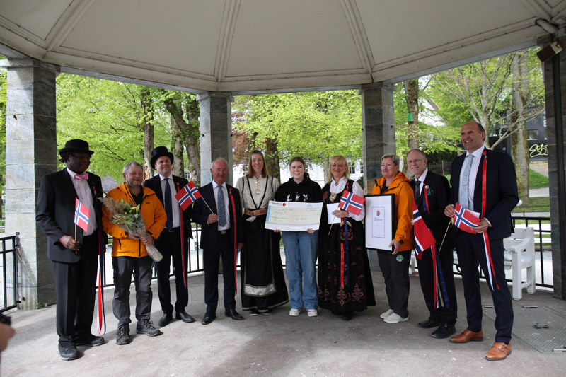 Norsk Folkehjelp Stavanger fikk Hurraprisen for 2024. Prisen ble som vanlig delt ut av 17. mai-utvalget. 