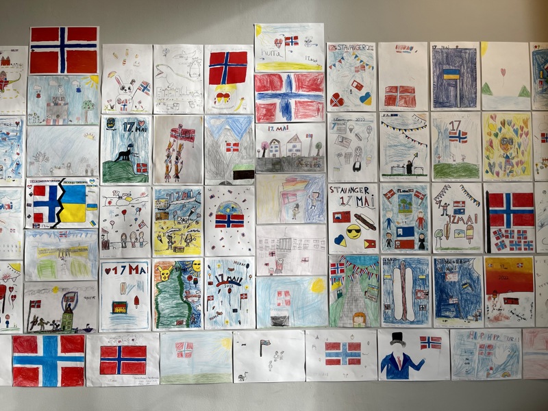 Utstilling av 17. mai-tegninger på Stavanger museum i april og mail 2022