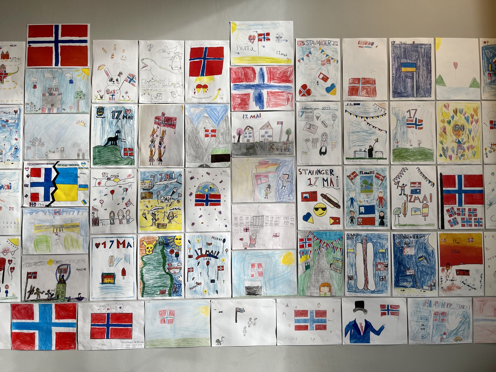 Utstilling av 17. mai-tegninger på Stavanger museum i april og mail 2022