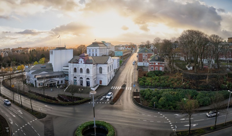 Foto av Rogaland Teater, Museum Stavanger og Fylkeshuset av Stig Håvard Dirdal