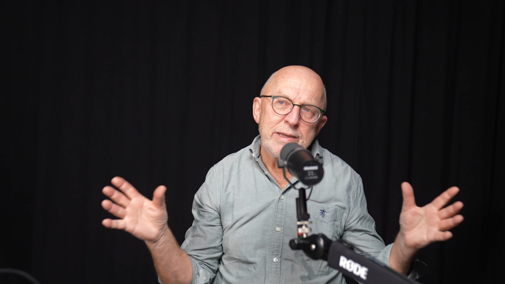 Forfatter og journalist Sven Egil Omdal deler sin kunnskap om Stavanger i podkast-serie "Stavanger i 900 år".