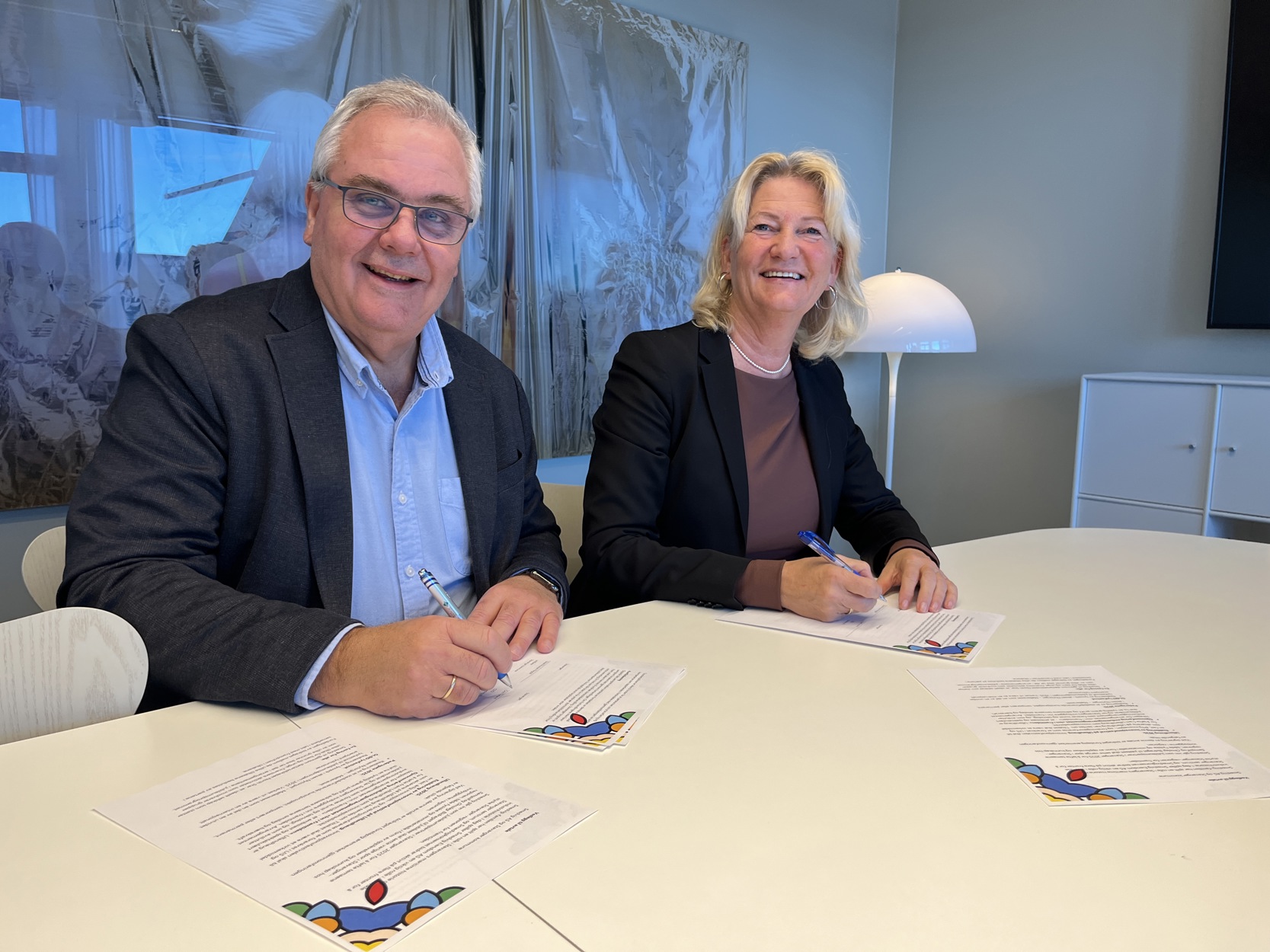 Administrerende direktør i Smedvig, Odd Torland og Stavanger-ordfører Sissel Knutsen Hegland .