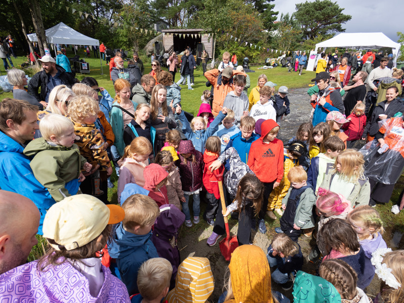 Glade barn på Vassøyfestivalen