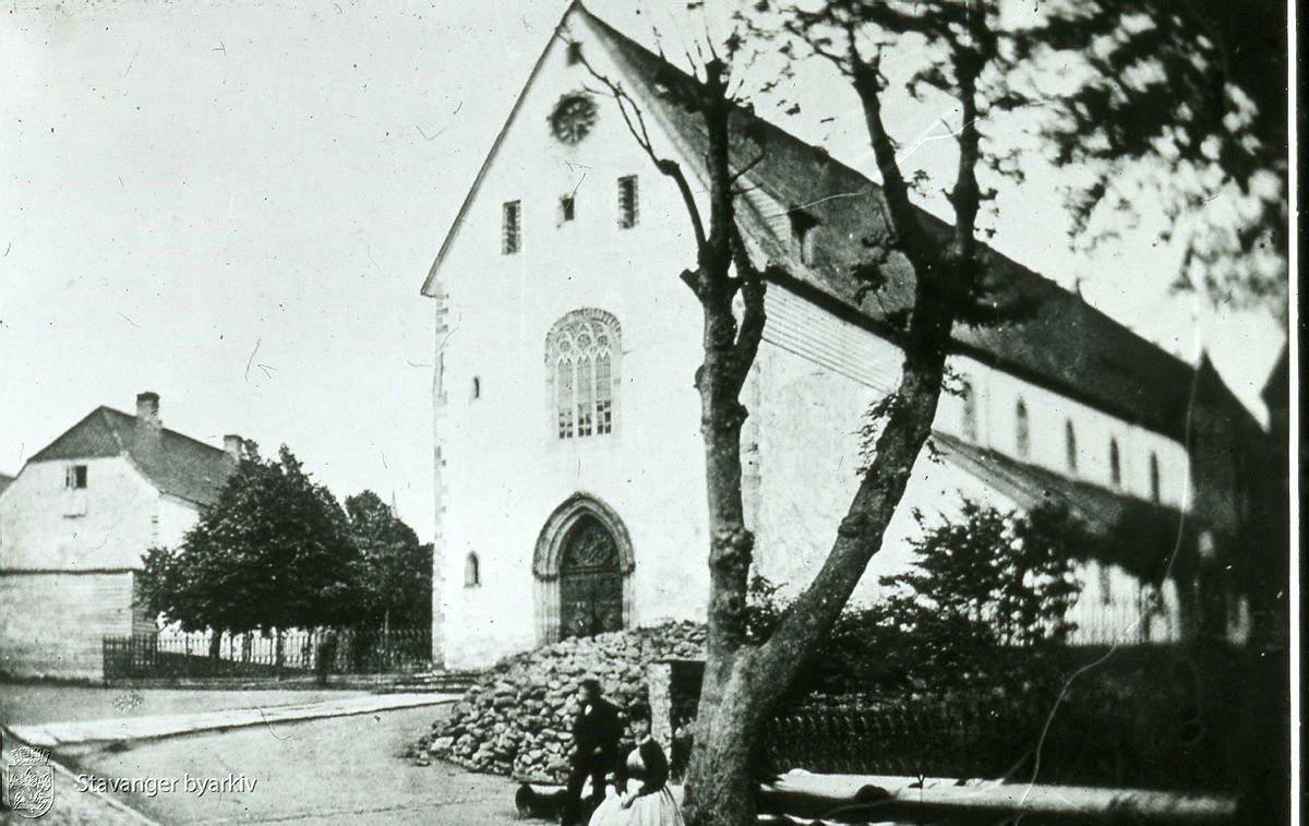 Hvitkalket domkirke.