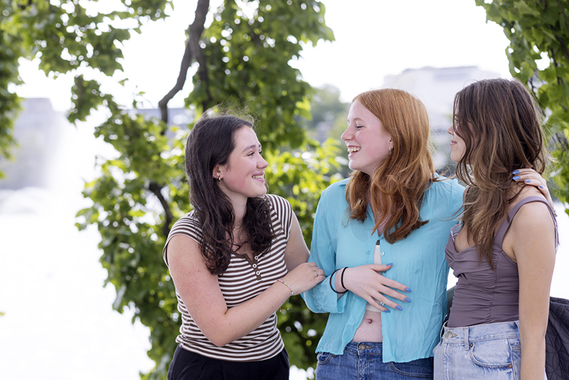 Knoppar er et teaterstykke for ungdom i alderssjiktet 13-16 år, og skal spilles i Stavanger domkirke i løpet av 2024 og 2025.