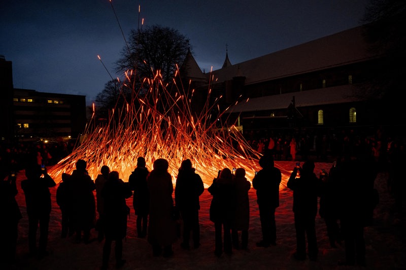 Lysverket Sign på Domkirkeplassen
