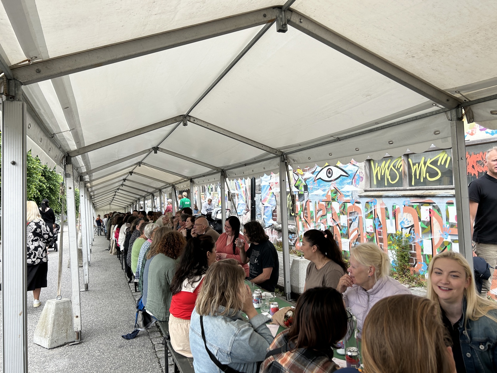 Langbord i jammerdalen.