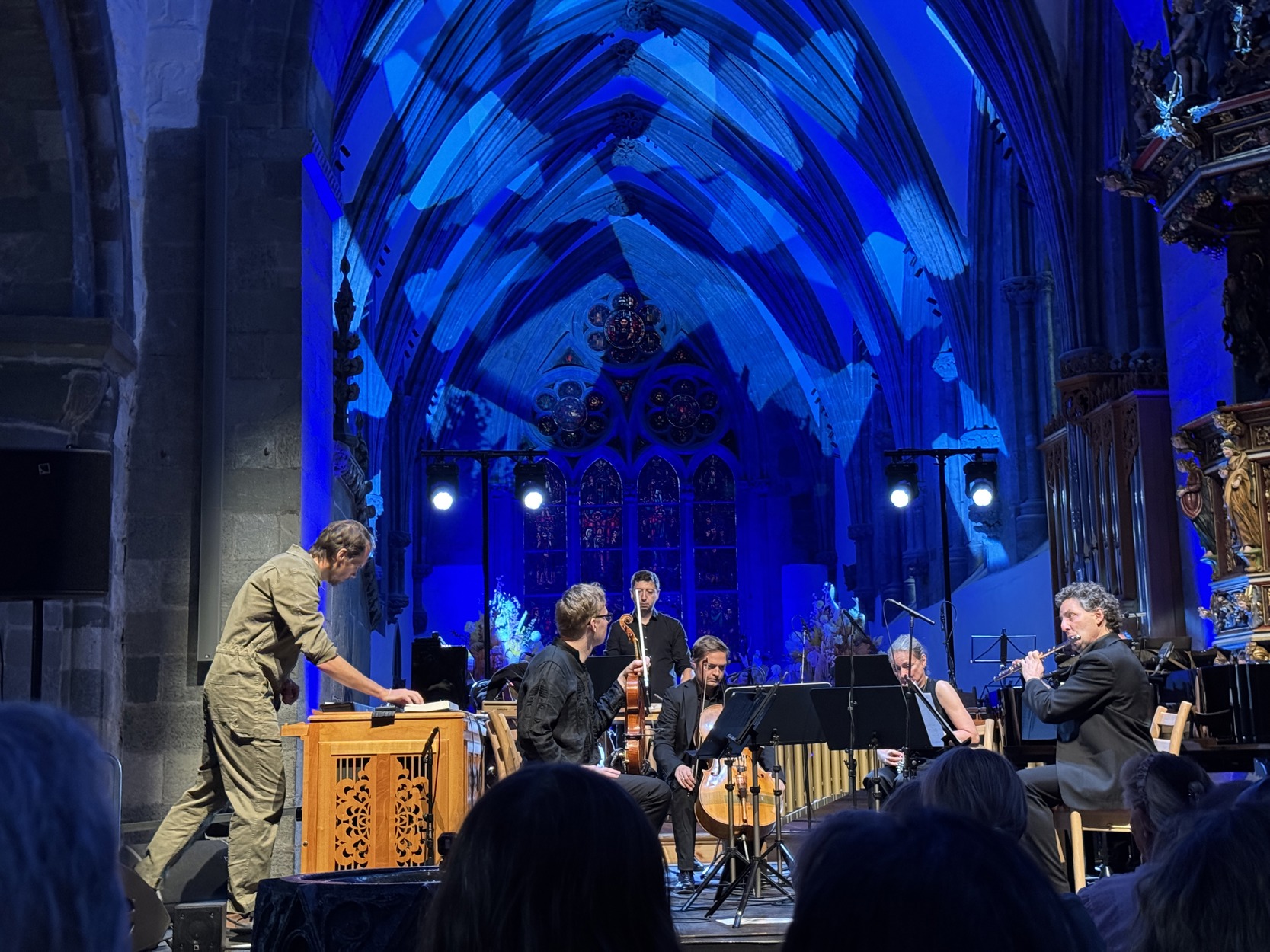 Rational Music For An Irrational World spilles i domkirken