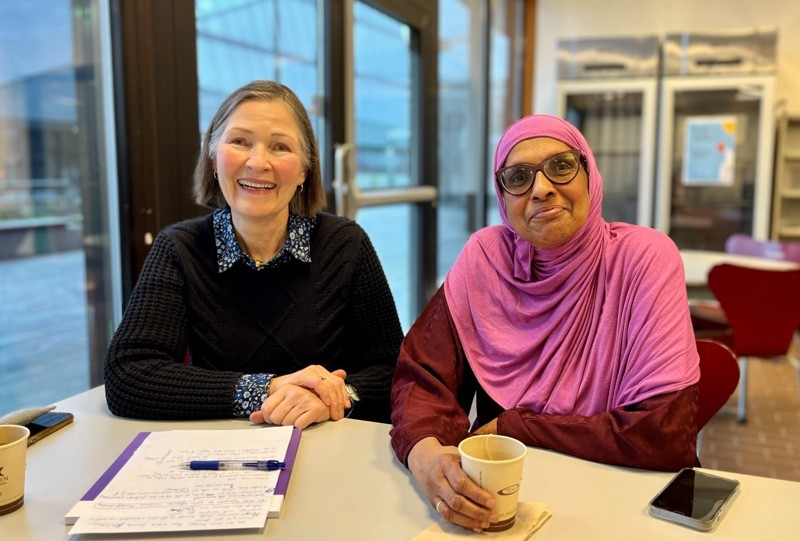 Bildet viser Hege Skjelbred-Knutsen og Naila Mackie