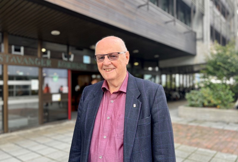 Vi ser Rolf M. Amundsen, som er leder av Eldrerådet.