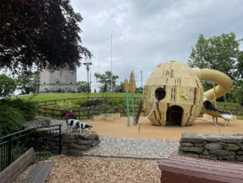 Totalbilde av lekeplassen 