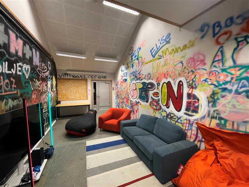 step in fritidsklubb lounge