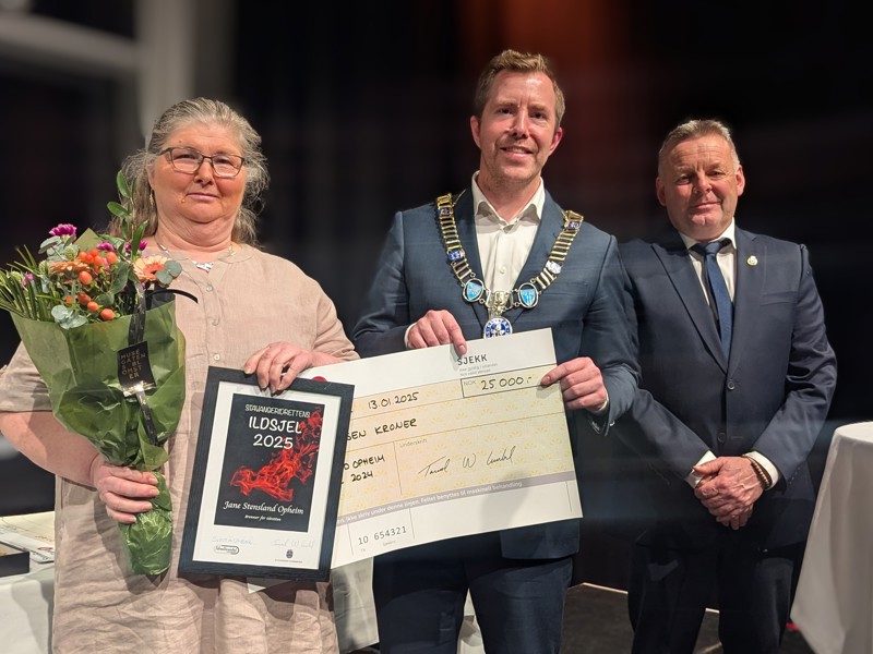 Bilde fra utdeling av Idrettens Ildsjelpris 2025