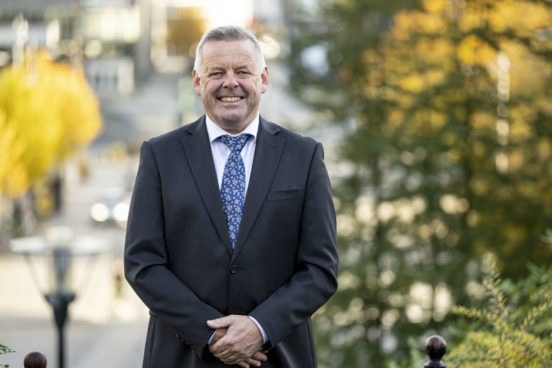 Bilde av varaordfører Henrik Halleland