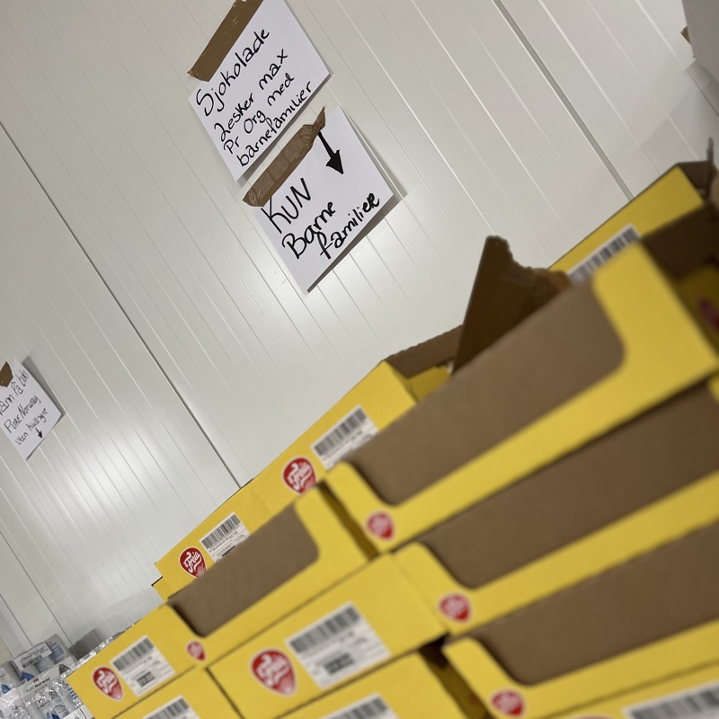 Masse sjokolade som gis vekk til småbarnsfamilier