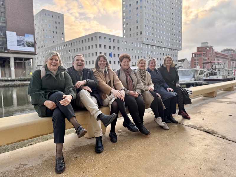 Prosjektet Empowered Governance samler krefter på tvers: Anne Woie, næringssjef SK, Leidulf Skjørestad, direktør for bymiljø og utvikling SK, Anna K. Enerstvedt, ECT-prosjektleder SK, Helene Gram, programleder Cities Mission SK, Kristin Ramsland, rådgiver Innovasjon og digitalisering SK, Sissel Fuglestad, nestleder Stavanger Arbeiderparti, og Runa Monstad, direktør Stavangerregionens Europakontor.