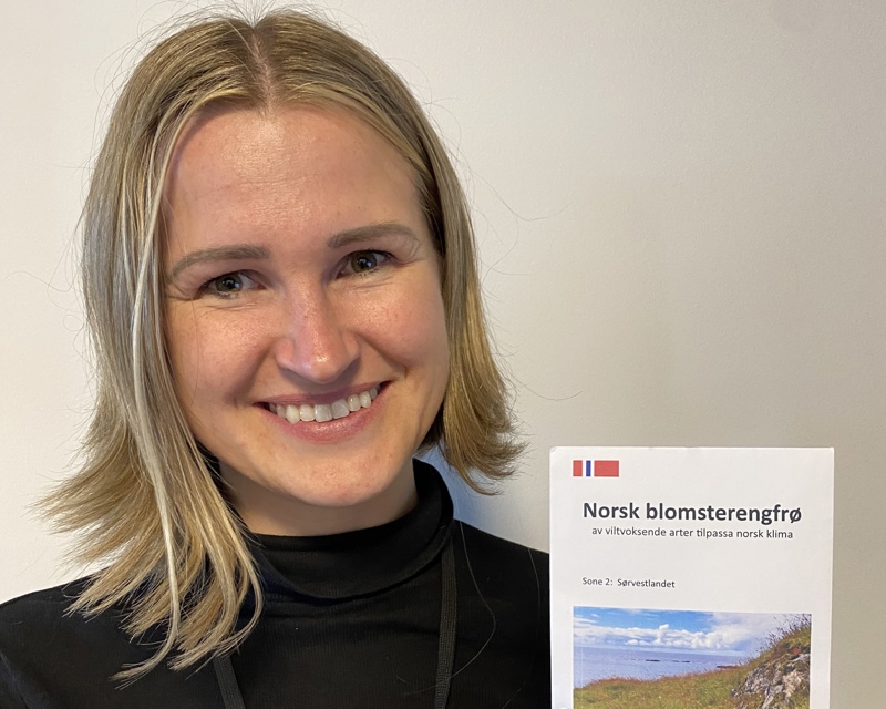 Blid dame med blomsterengfrø