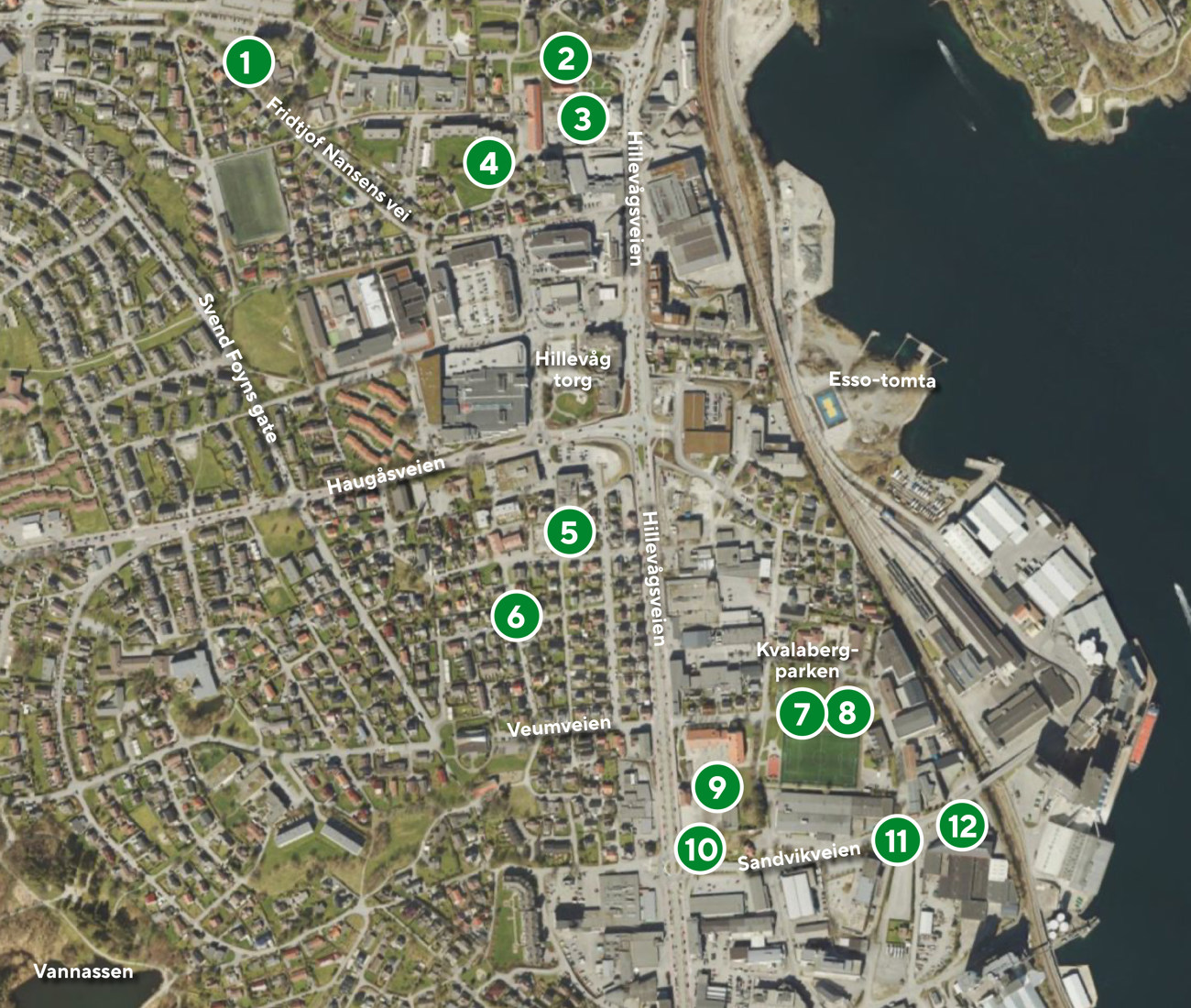 Hva med å gå tur og sjekke ut noen av de fine trærne i Hillevåg? Tallene viser til trærne vi presenterer i tabellen under.