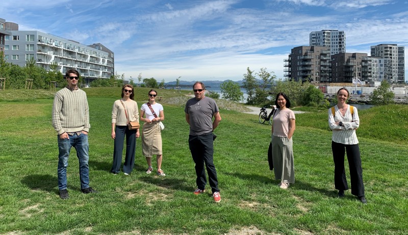 Bilde av fire av de fem bedriftene som skal kvikkteste. 
Fra venstre: Thomas Søyland, Kasia Jakubiszyn, Marta Obi, Truls Engstrøm, Pia Bergum, Anne-Sofie Engelschiøn.