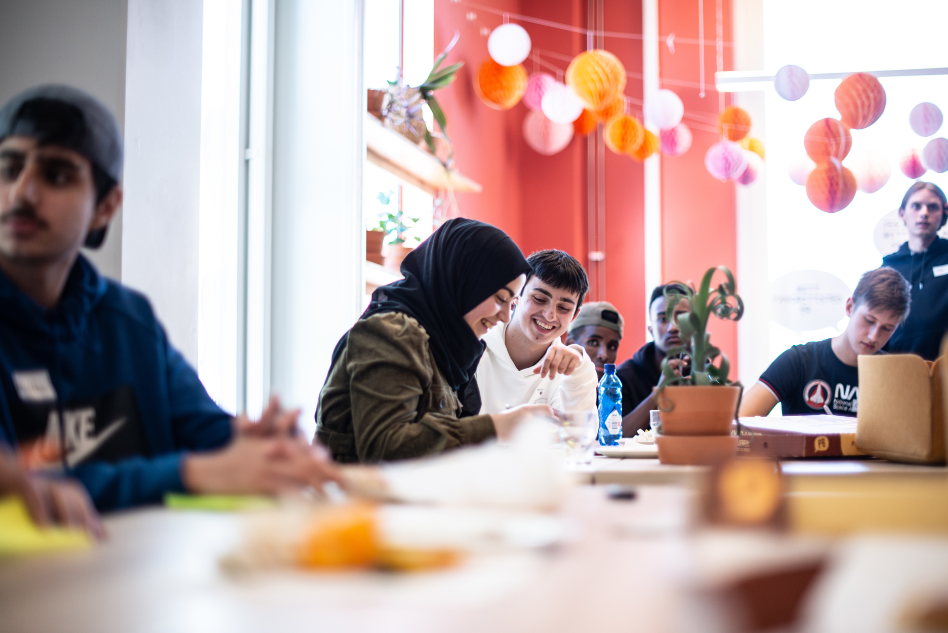 Bilde av ungdommer fra UngLab