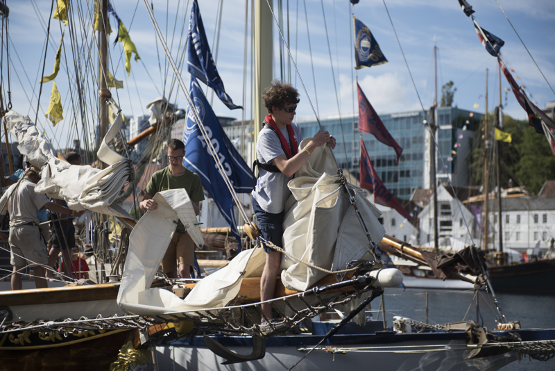 Mannskap på båt i forbindelse med The Tall Ships Races 2018