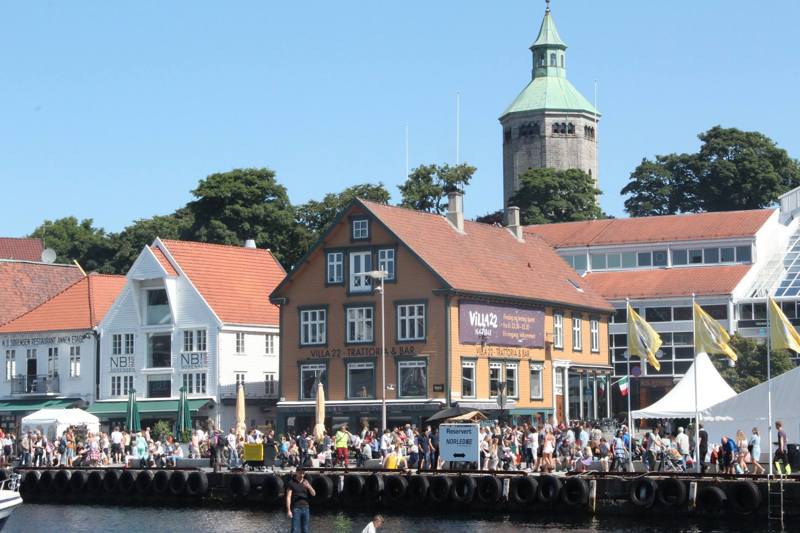 Vågen i Stavanger. Gladmat 2017